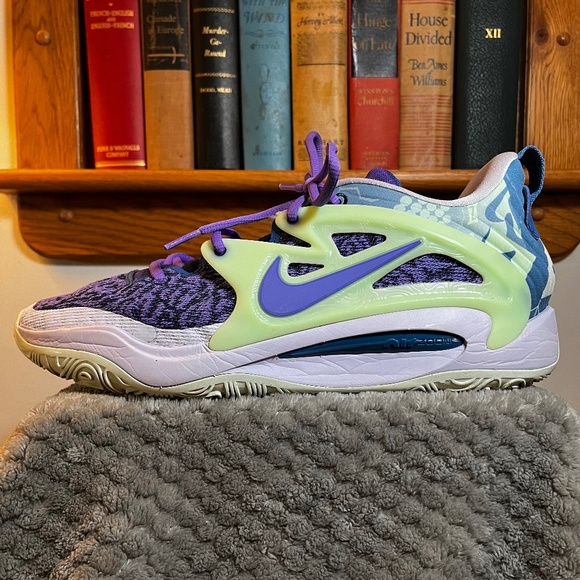 Nike - Kd 15 - Sz 10.5 - Picture 1 of 4